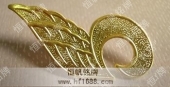 視覺藝術(shù)學(xué)院校徽,生產(chǎn)?；?制作校徽